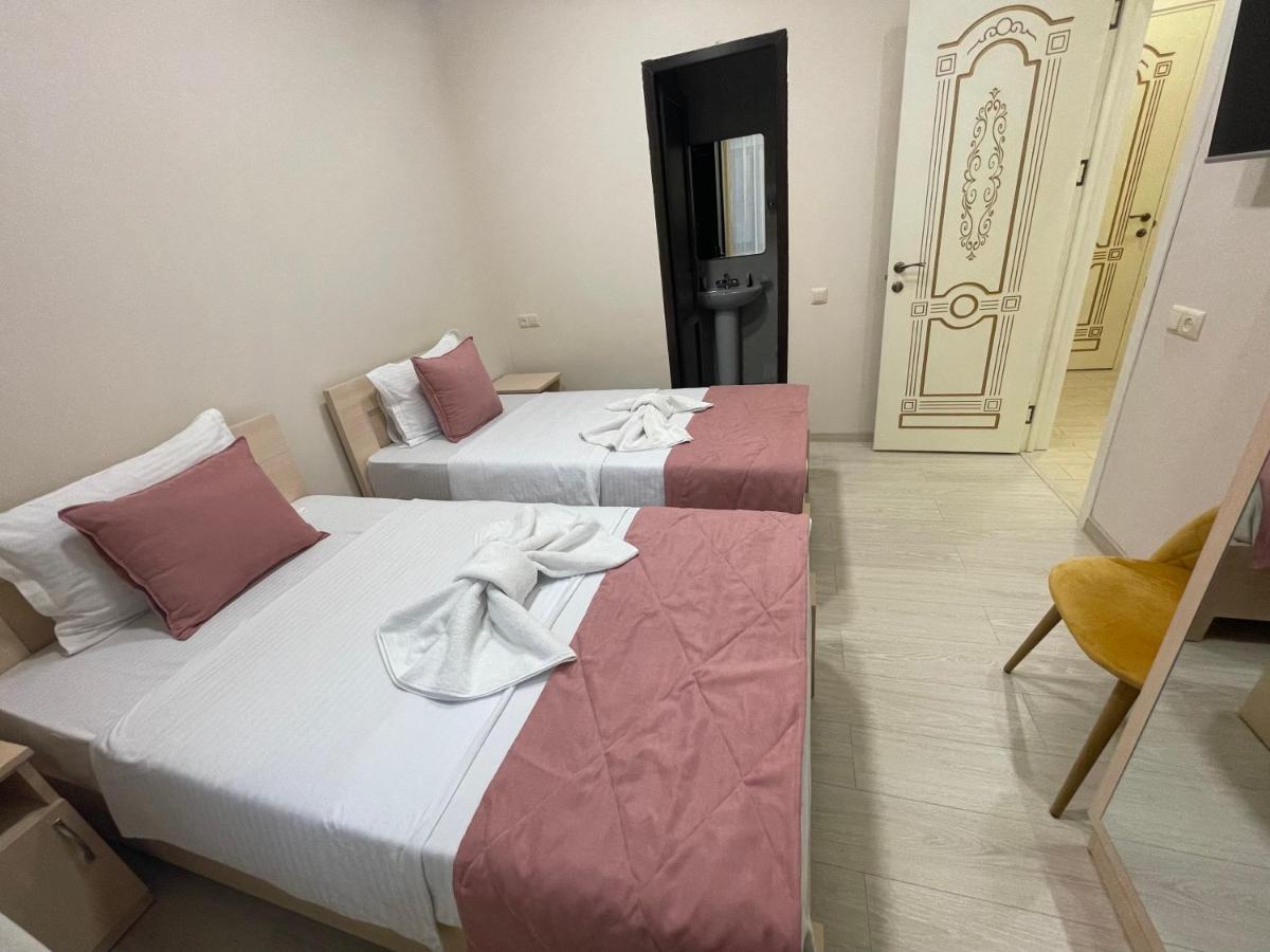 Kamar Hotel 伊杰万 外观 照片